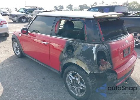 2010 Mini Cooper S из США, поврежденный, VIN WMWMF7C53ATZ68901